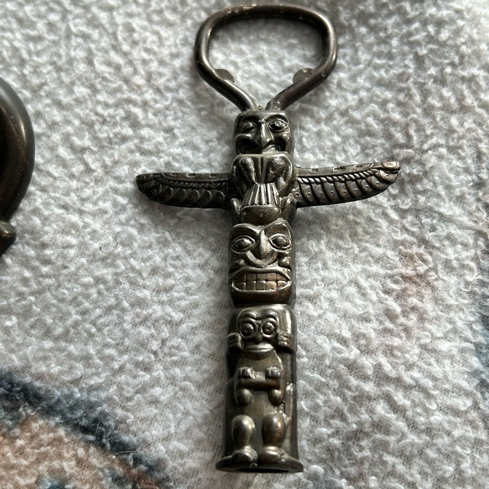 4/$50 vintage 1960 Silver Totem Bottle Opener barware 🧐